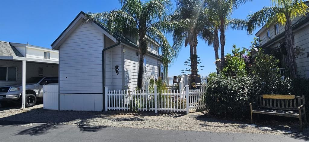 32000 Riverside Drive # J5, Lake Elsinore