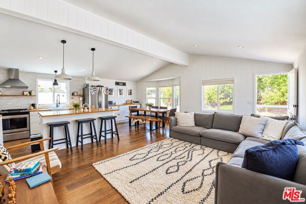 30473 Mulholland Highway # Spc. 4, Agoura Hills
