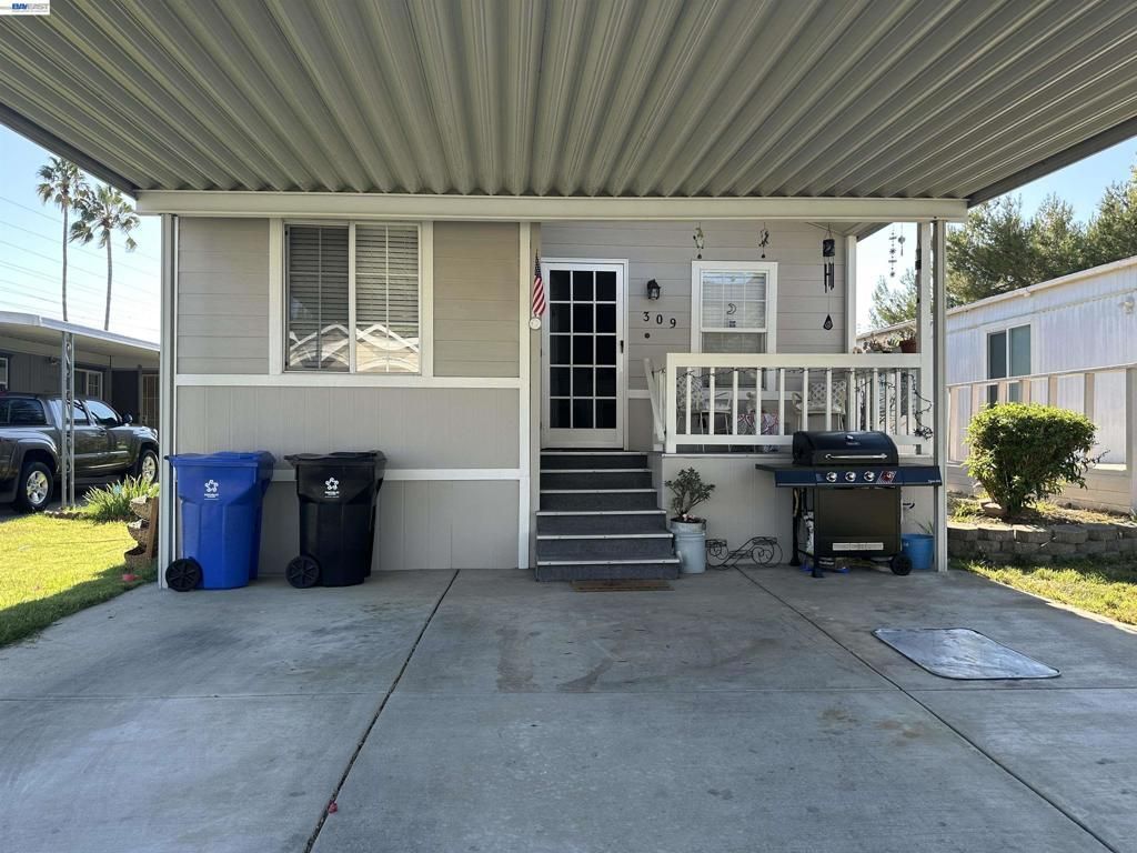 309 Winnipeg Grn, Fremont
