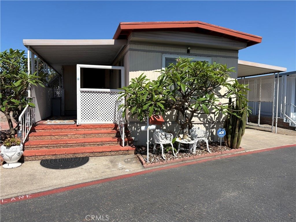 76 Shirle Lane, Oceanside