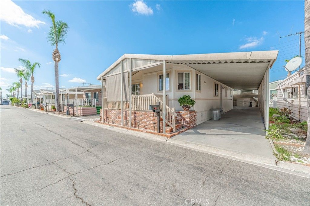 10001 W Frontage # 113, South Gate