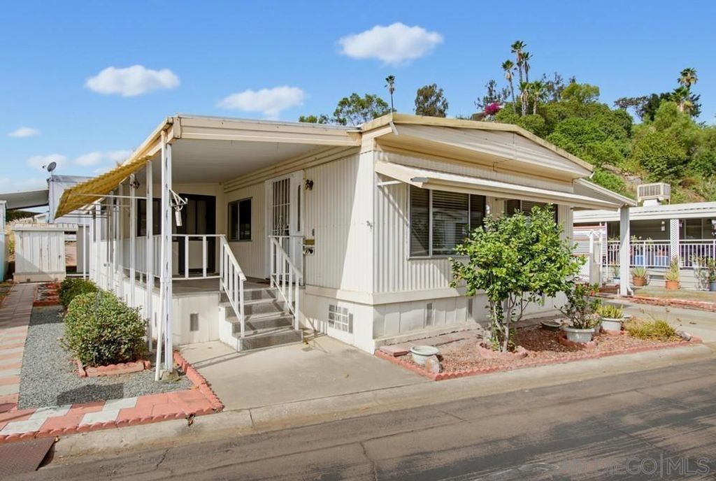 8712 N Magnolia Ave # 54, Santee