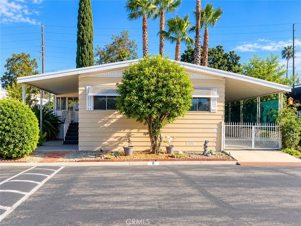 9391 California Avenue # 2, Riverside