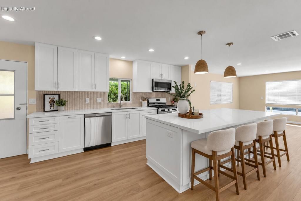 39163 Warm Springs Drive, Palm Desert