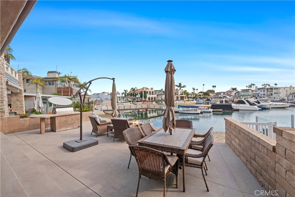 Balboa Coves Newport Beach Homes Beach Cities Real Estate