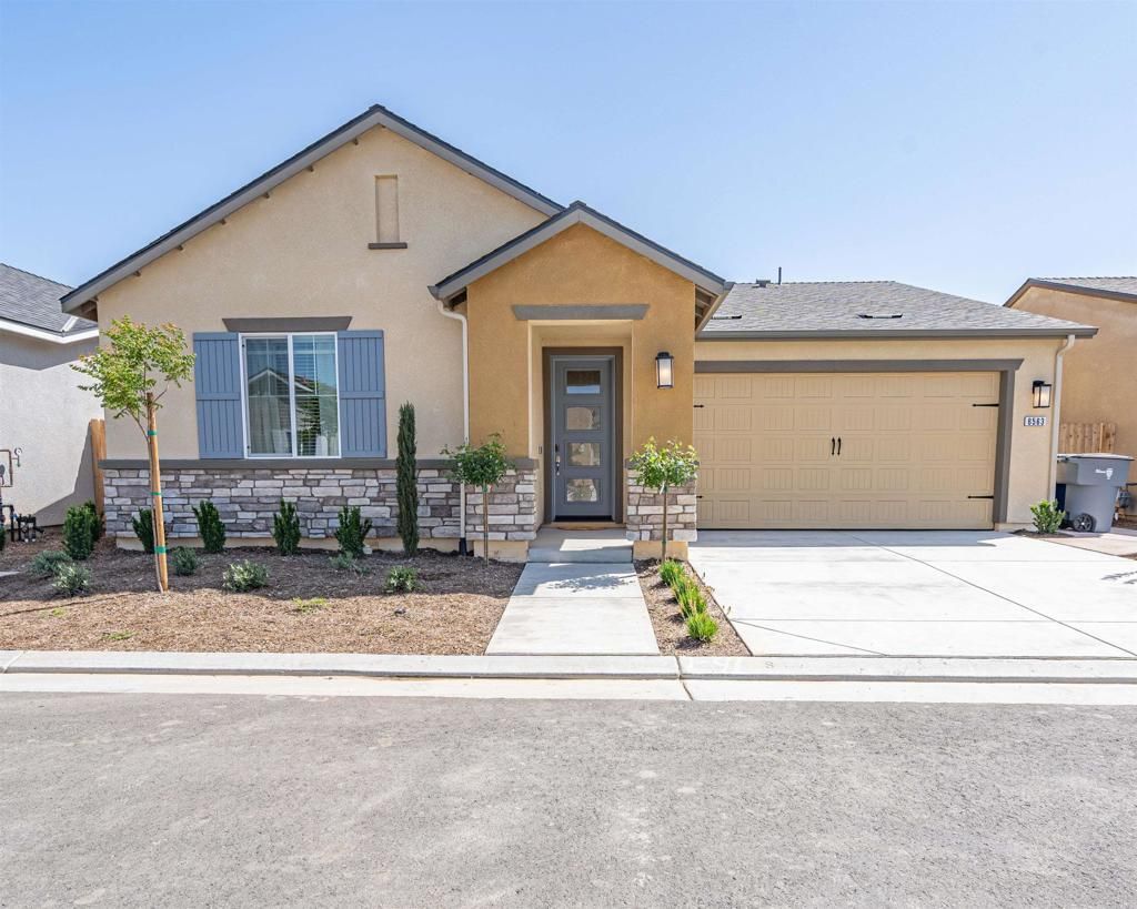 6563 E Tobey Avenue, Fresno