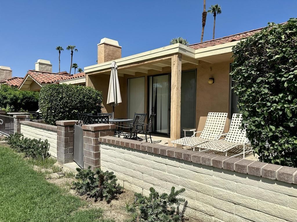 281 Tolosa Circle, Palm Desert