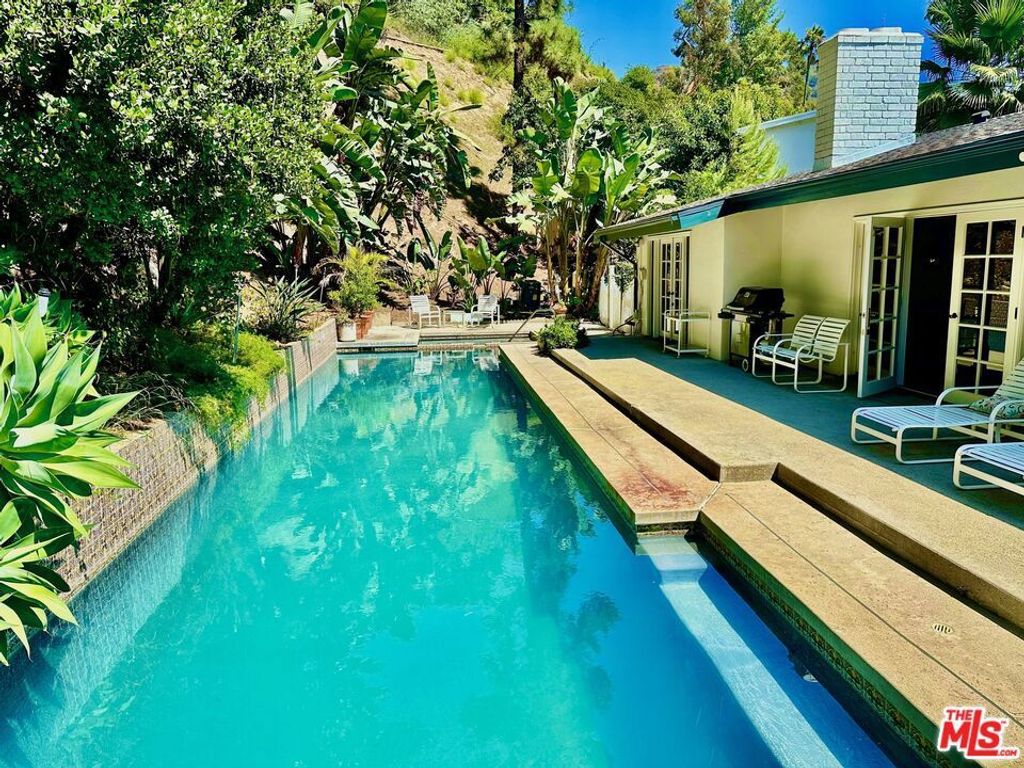 6433 Tahoe Drive, Los Angeles