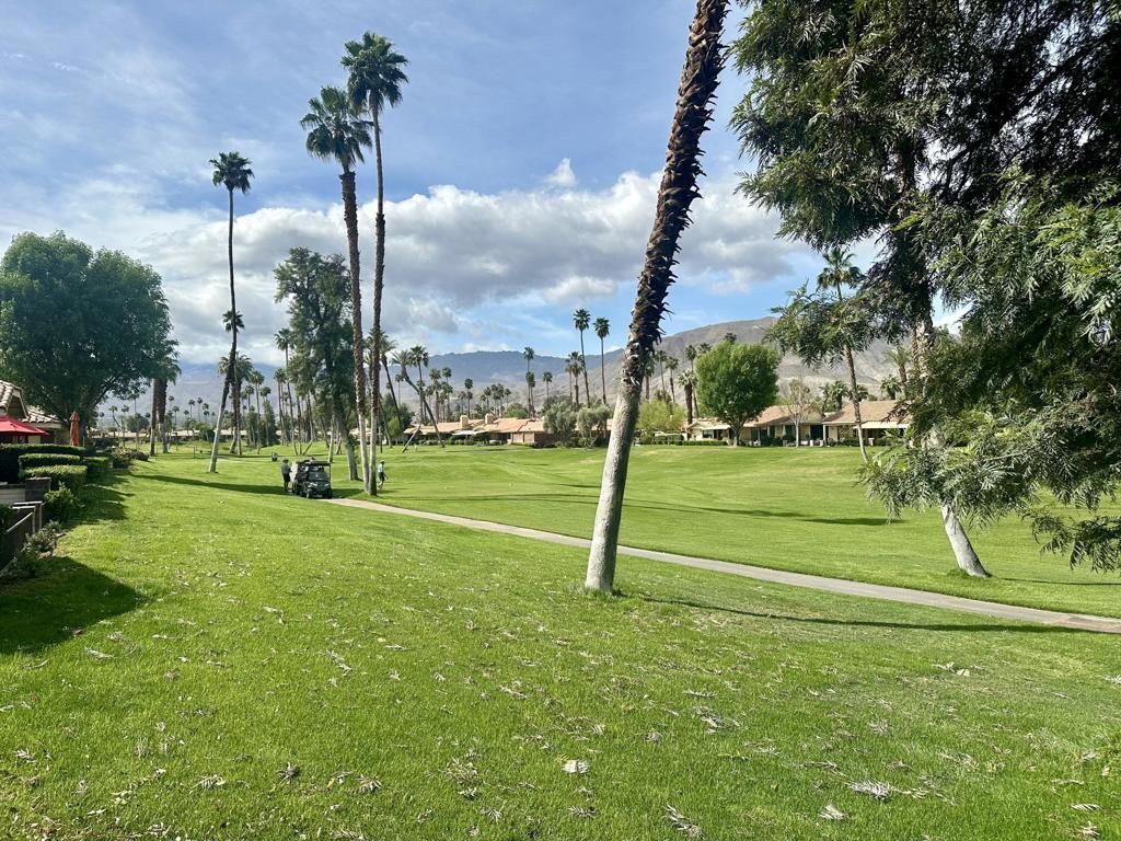 261 Santa Barbara Circle, Palm Desert