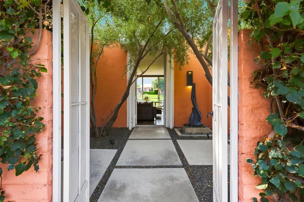 47125 El Menara Circle, Palm Desert