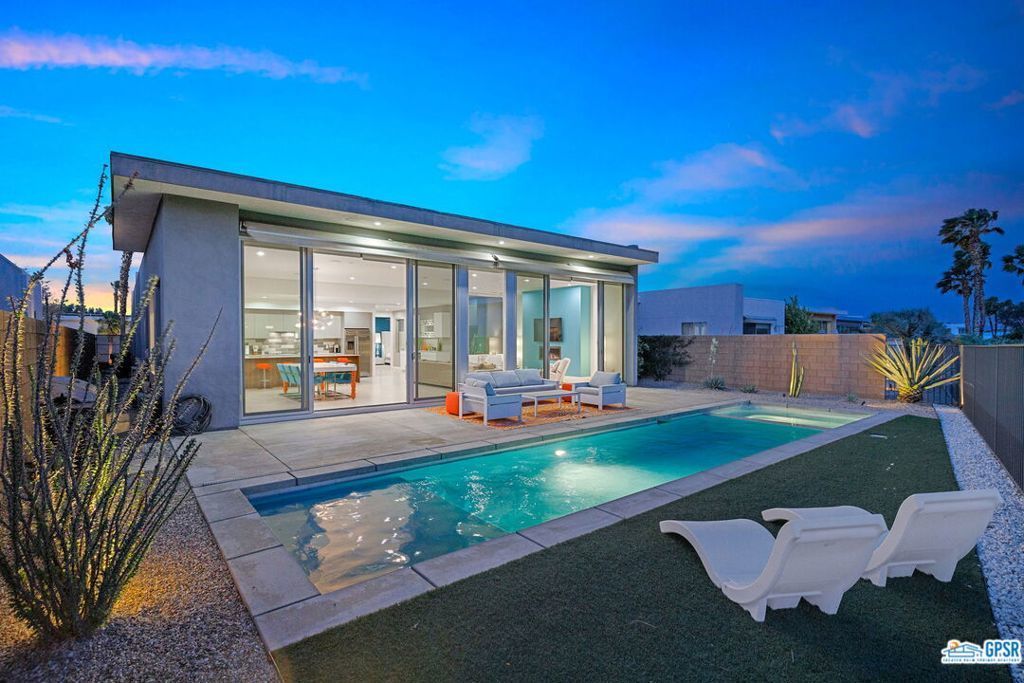 939 Bernardi Lane, Palm Springs