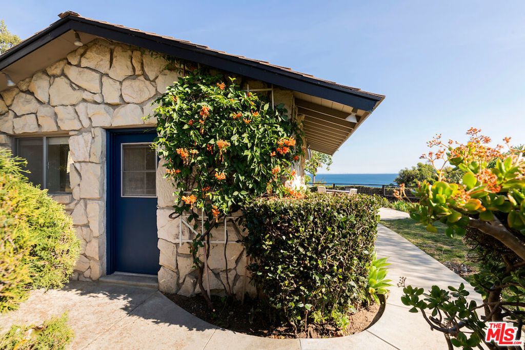 22535 Carbon Mesa Rd., Malibu