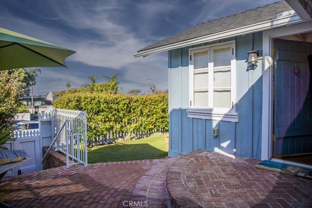 1086 Glenneyre Street, Laguna Beach