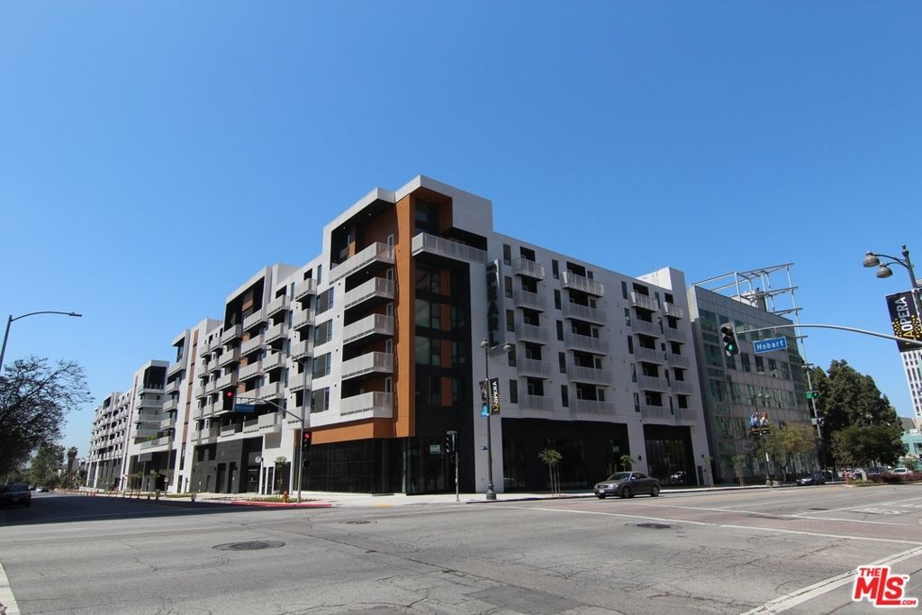687 S Hobart Boulevard # 564, Los Angeles