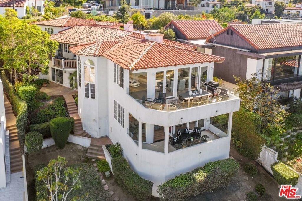 7782 Lookout Drive, La Jolla