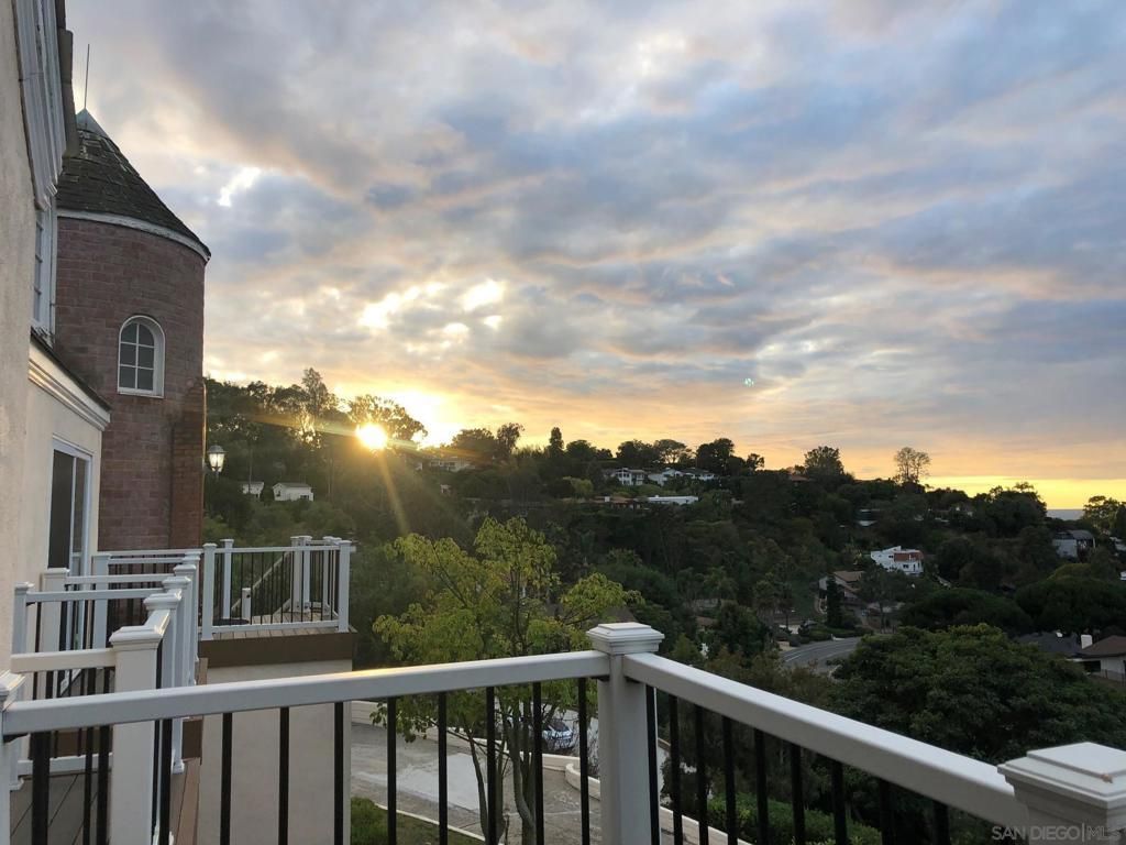 1935 Nautilus St, La Jolla