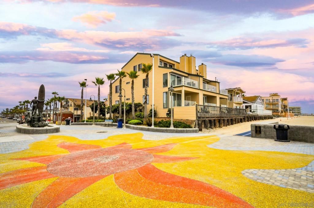 706 Ocean Ln, Imperial Beach