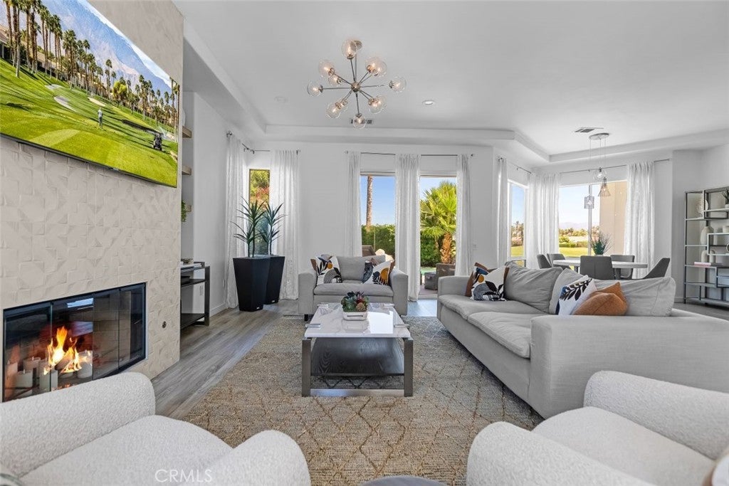 Photo of Listing #OC24101277