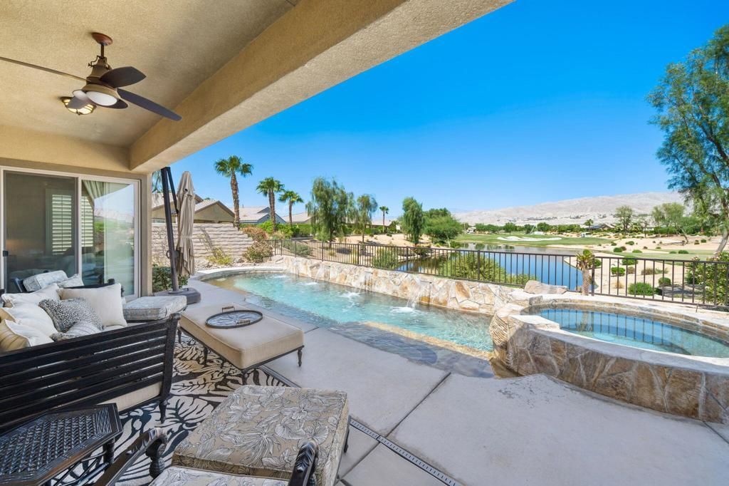 81074 Avenida Neblina, Indio