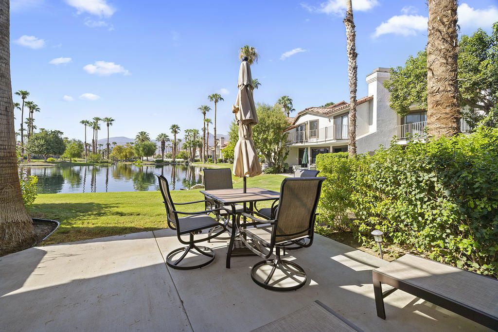 79773 Olympia Fields, La Quinta