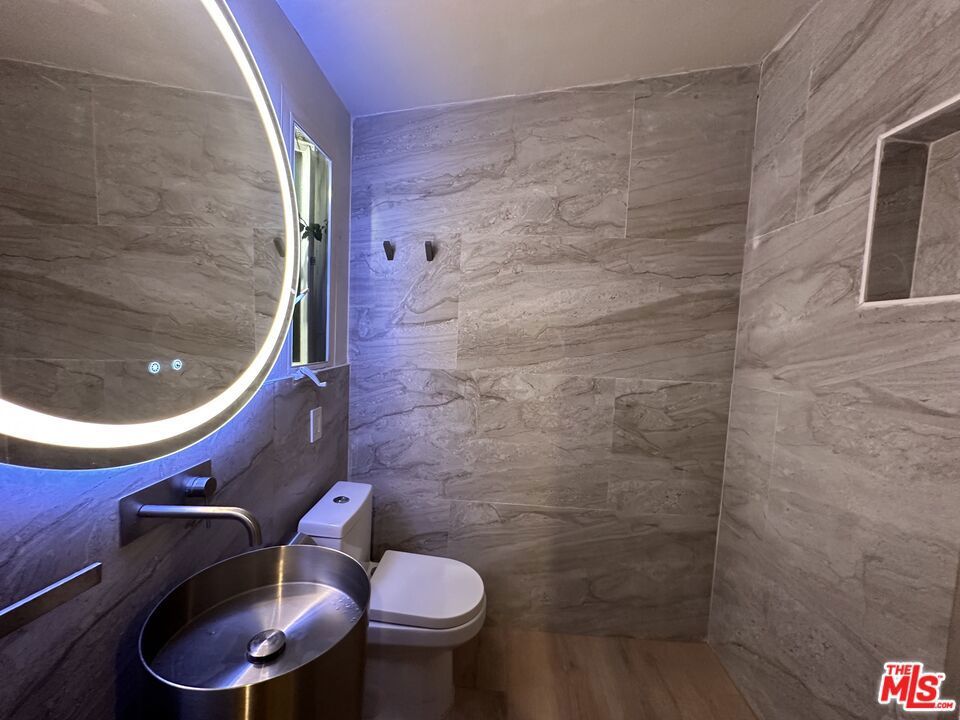 Photo of Listing #24431755