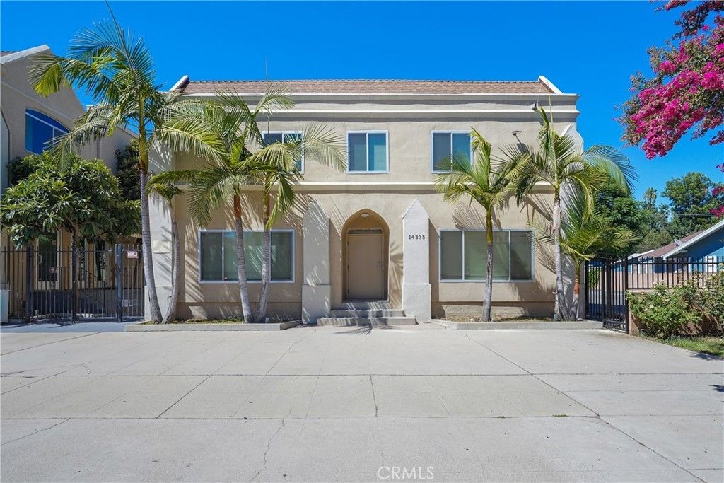 14335 Hamlin Street, Van Nuys