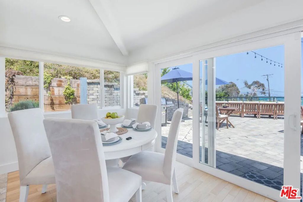 Photo of Listing #24453667