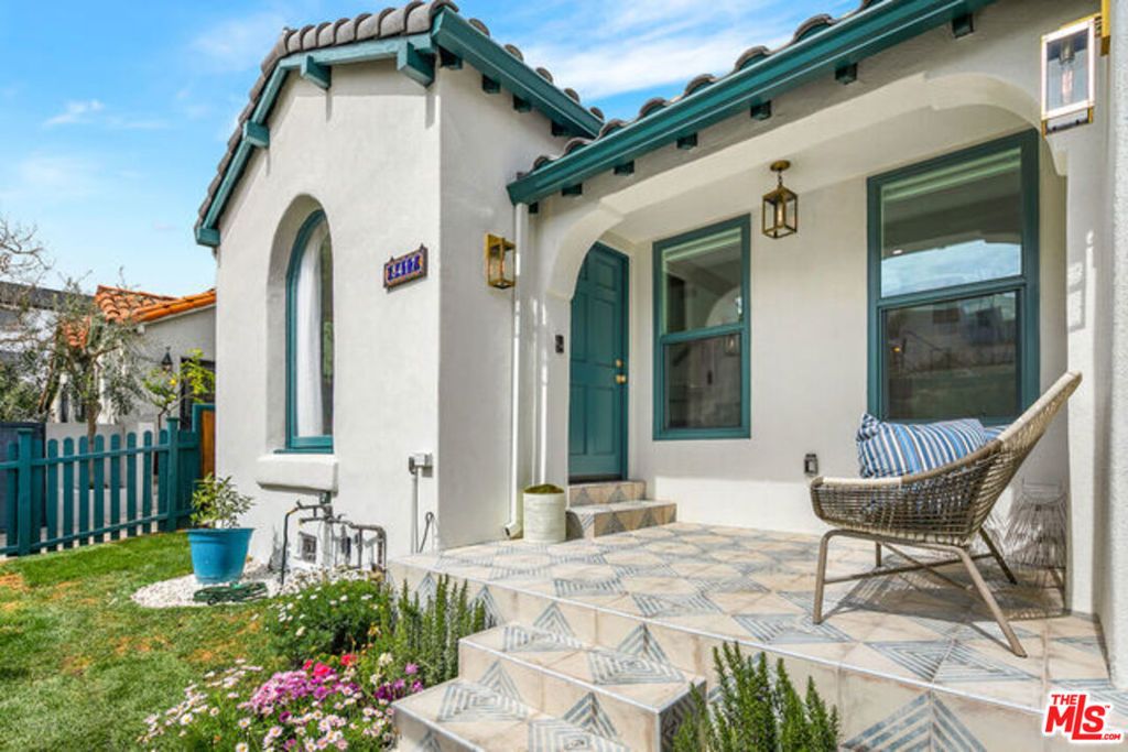 8417 W 1st Street, Los Angeles
