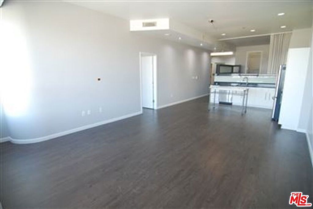 1100 Wilshire # 3404, Los Angeles