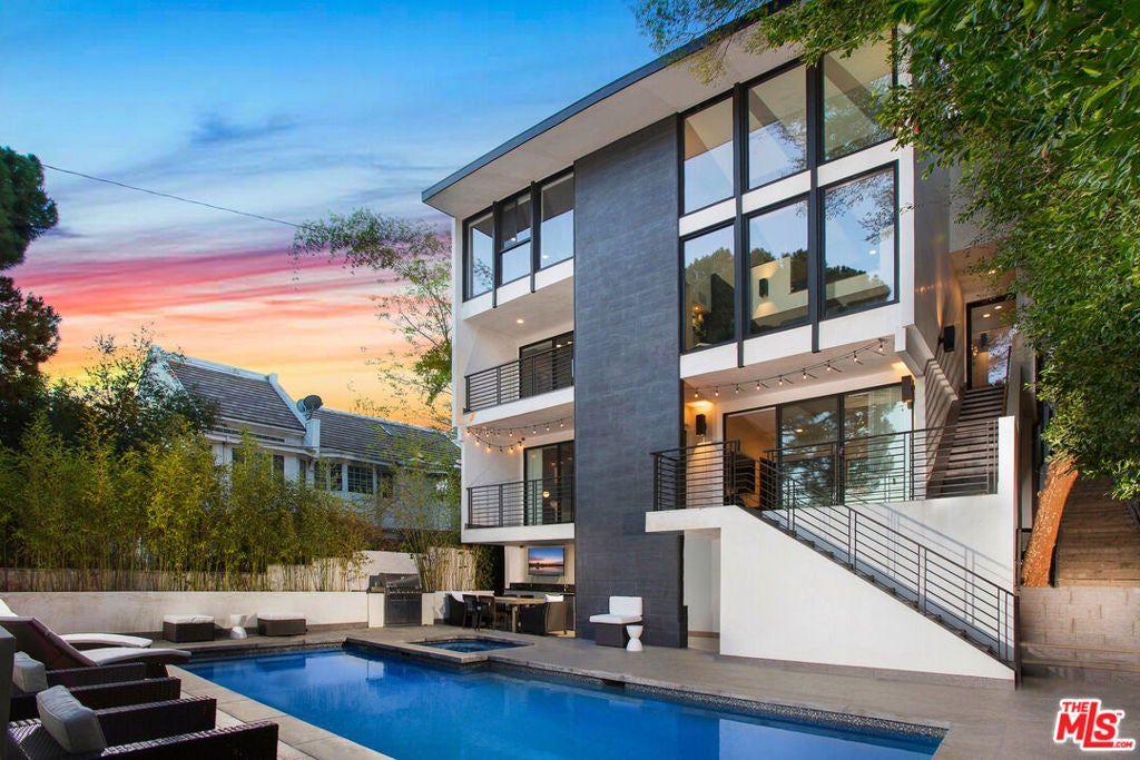 Photo of Listing #24469007