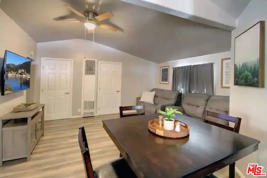 Photo of Listing #24473033