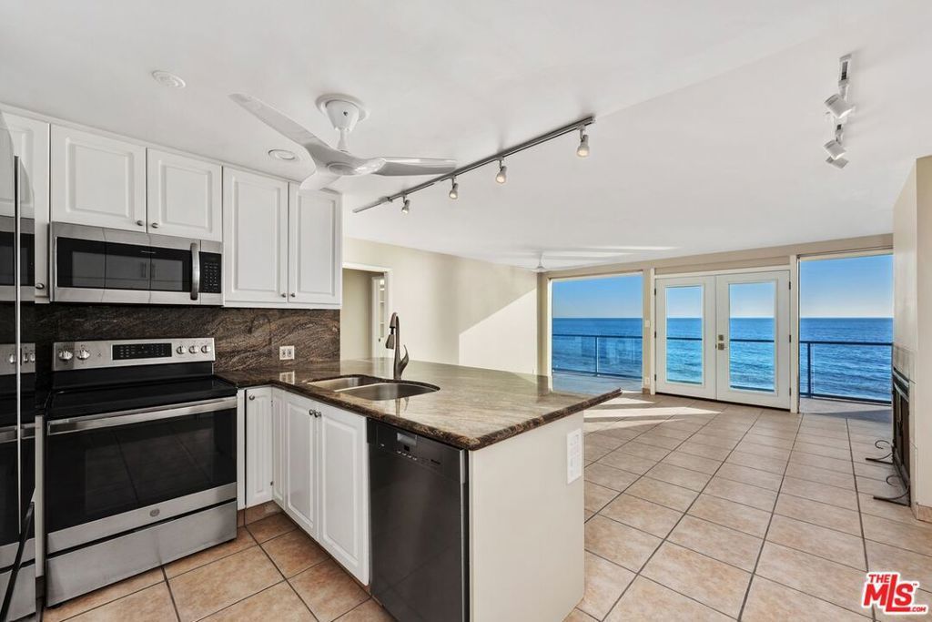 20006 Pacific Coast Highway # B, Malibu