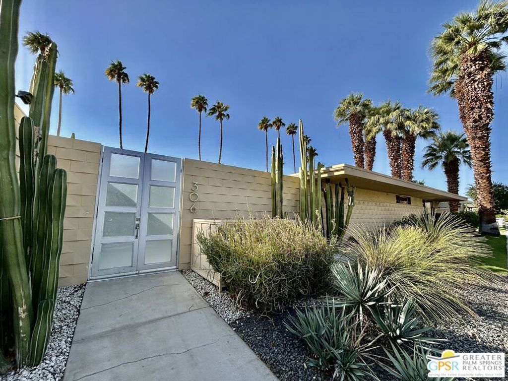 306 Desert Lakes Drive, Palm Springs