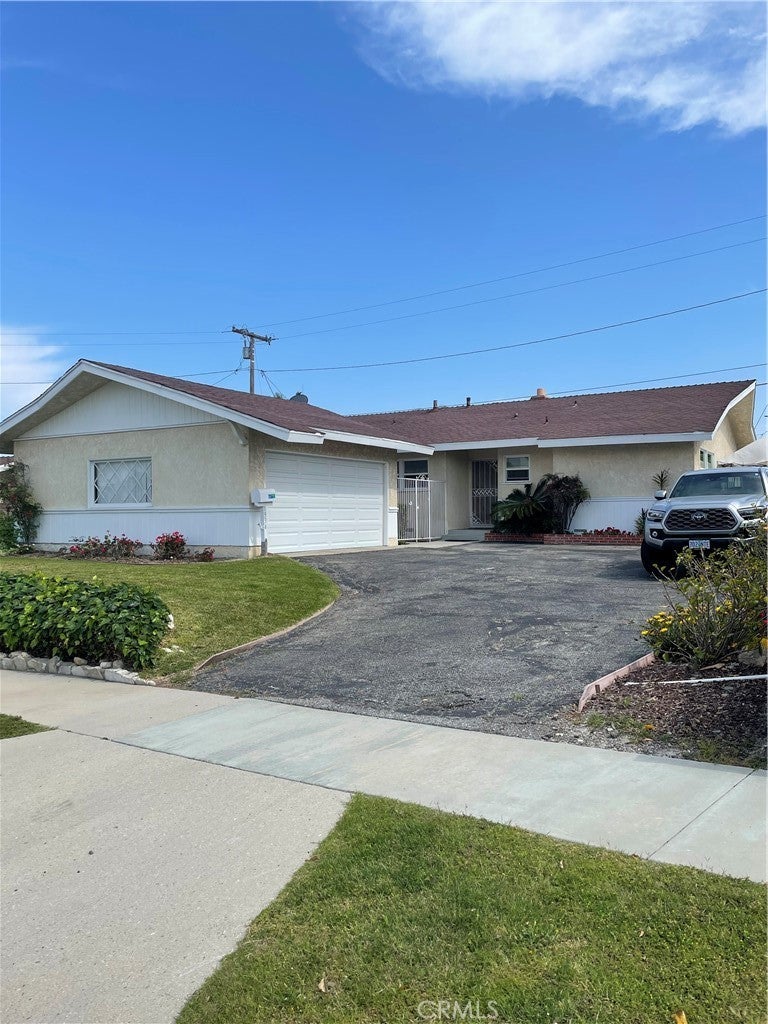 Photo of Listing #SB25007207