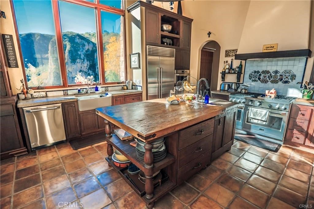 Photo of Listing #DW25008207