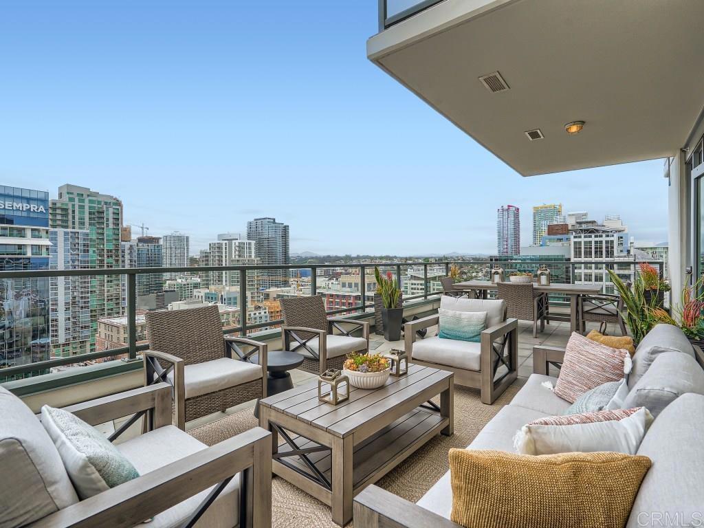 Photo of Listing #PTP2500318