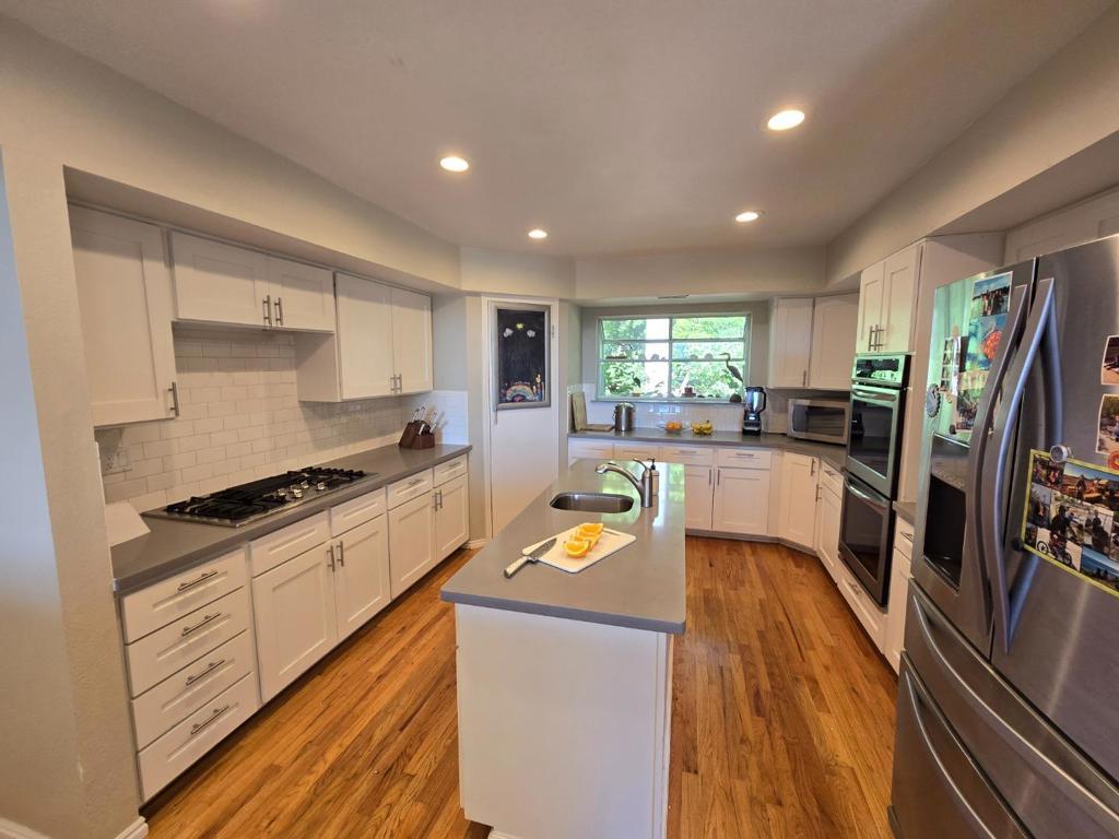 Photo of Listing #ML81990258