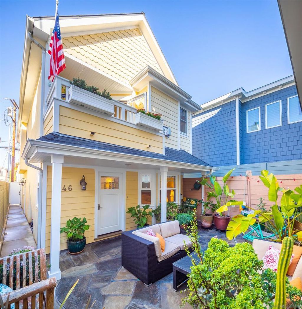 746 G Ave, Coronado