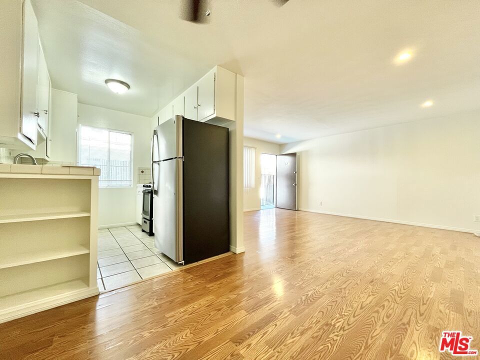 Photo of Listing #25487611