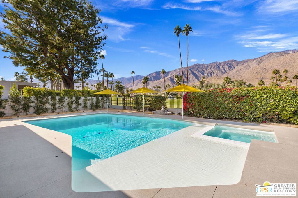 2367 S Yosemite Drive, Palm Springs