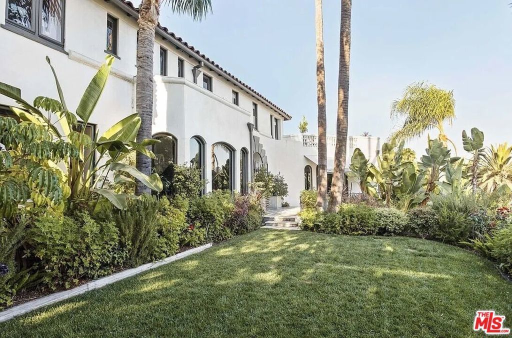 2015 Whitley Avenue, Los Angeles