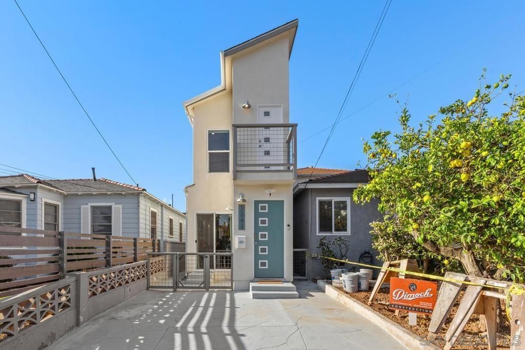 3043 Oliphant St, San Diego