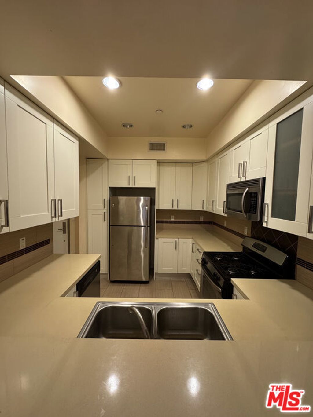 11722 Ohio Avenue # 204, Los Angeles