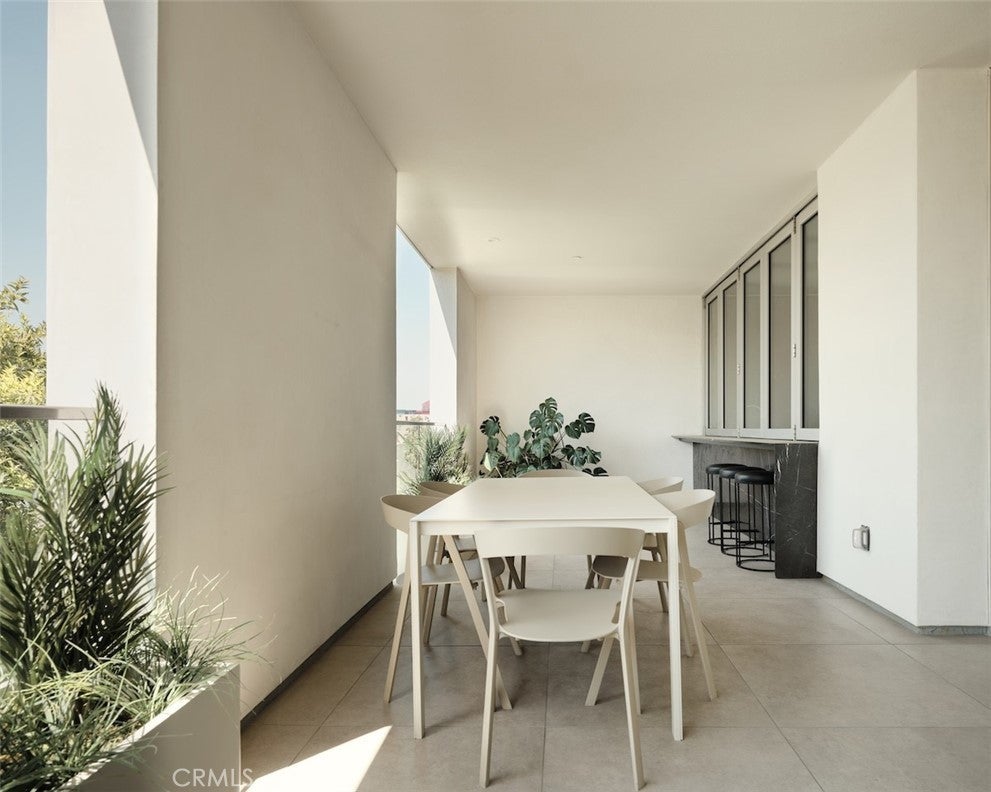 Photo of Listing #SR25033379