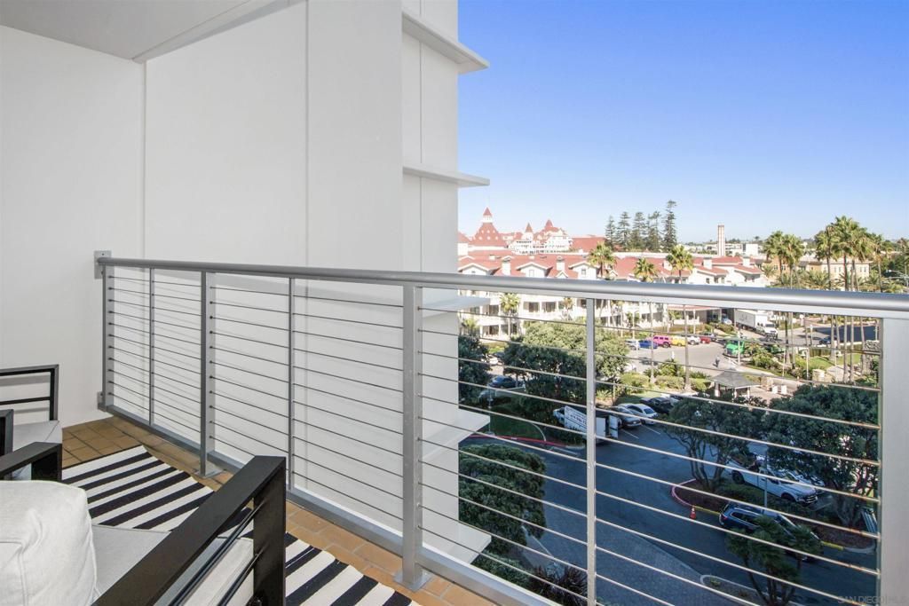 1720 Avenida Del Mundo # 501, Coronado