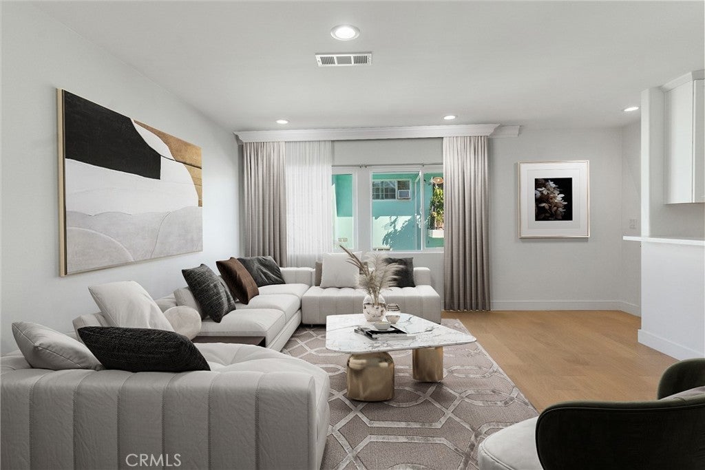 Photo of Listing #SB25036748