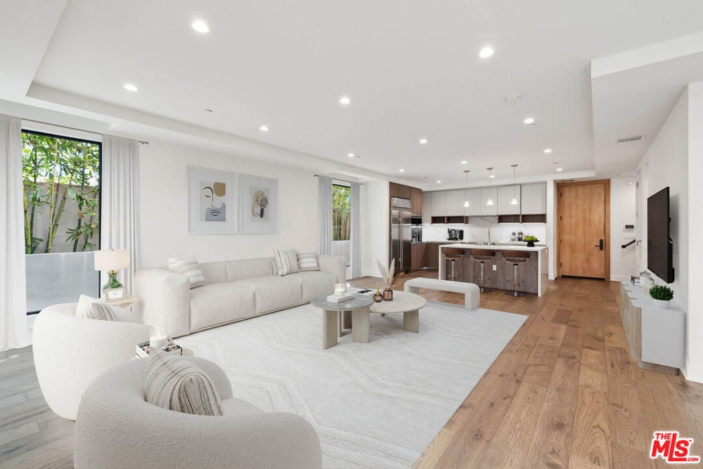 Photo of Listing #25500583