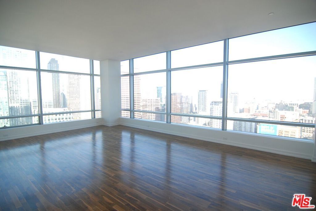 900 W Olympic Boulevard # 30k, Los Angeles