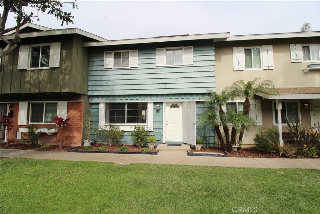 Photo of Listing #OC25046878
