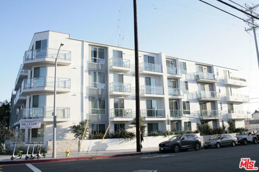 1301 S Westgate Avenue # 402, Los Angeles
